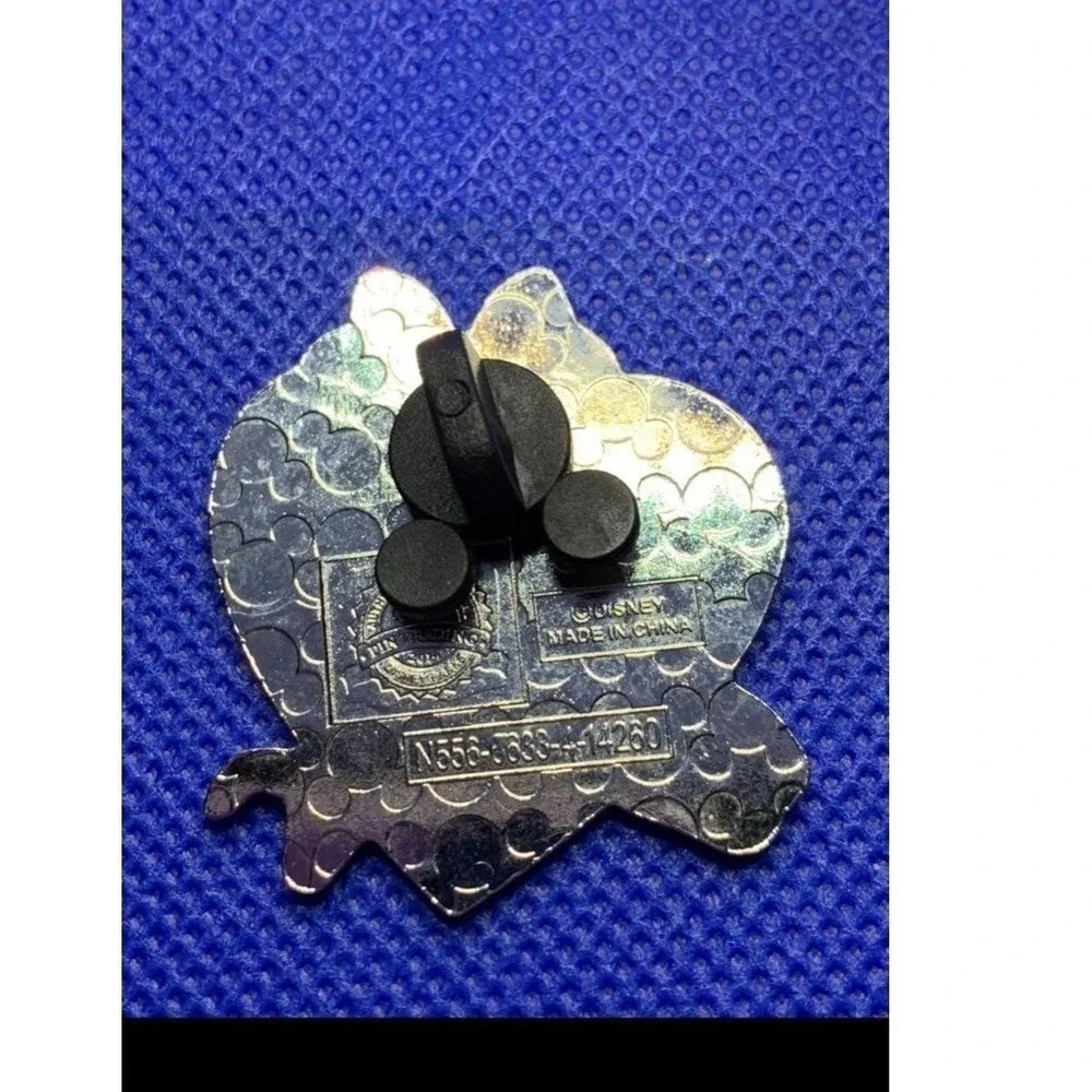 2015 Minnie Mouse Figaro Disney pin Open Edition Guaranteed Authentic